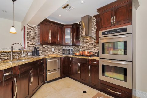 Casa en alquiler en Hollywood, Florida, 2 dormitorios, 191.84 m2 № 1977607 - foto 26