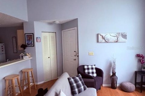 Condominio en alquiler en Lake Mary, Florida, 1 dormitorio, 60.2 m2 № 1908914 - foto 2