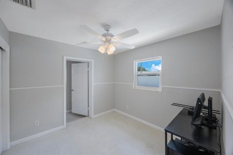 Casa en venta en Saint Petersburg, Florida, 3 dormitorios, 139.35 m2 № 1742737 - foto 22