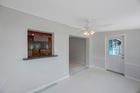 Casa en venta en Saint Petersburg, Florida, 3 dormitorios, 139.35 m2 № 1742737 - foto 17