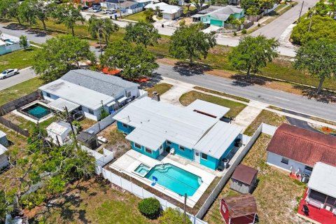 Casa en venta en Saint Petersburg, Florida, 3 dormitorios, 139.35 m2 № 1742737 - foto 4