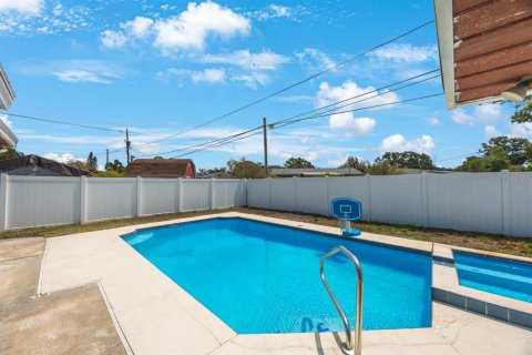 Casa en venta en Saint Petersburg, Florida, 3 dormitorios, 139.35 m2 № 1742737 - foto 3