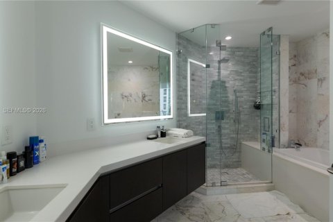 Купить кондоминиум в Майами, Флорида 2 спальни, 144.83м2, № 2090621 - фото 15