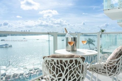 Condo in Miami Beach, Florida, 1 bedroom  № 2019340
