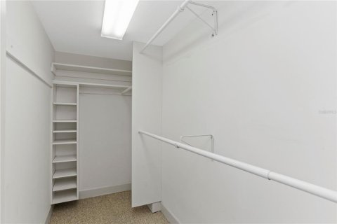 Condo in Orlando, Florida, 2 bedrooms  № 1908937 - photo 21