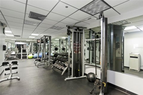 Condo in Orlando, Florida, 2 bedrooms  № 1908937 - photo 24