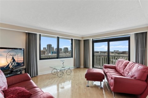 Condo in Orlando, Florida, 2 bedrooms  № 1908937 - photo 6