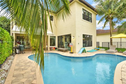 Снять в аренду виллу или дом в Делрей-Бич, Флорида 6 спален, 402.36м2, № 1950463 - фото 27