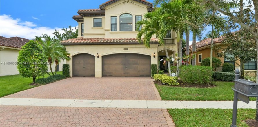 Дом в Делрей-Бич, Флорида 6 спален, 402.36м2 № 1950463