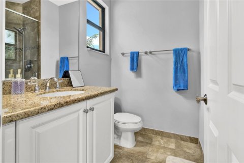 Снять в аренду виллу или дом в Делрей-Бич, Флорида 6 спален, 402.36м2, № 1950463 - фото 25