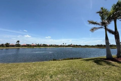 House in North Port, Florida 3 bedrooms, 184.5 sq.m. № 1649298 - photo 30