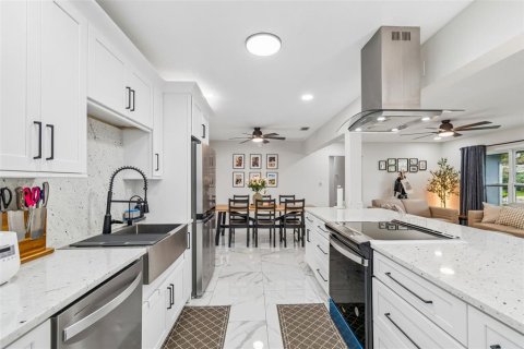 Casa en venta en Clearwater, Florida, 3 dormitorios, 167.78 m2 № 2102147 - foto 23