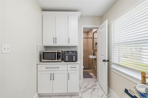 Casa en venta en Clearwater, Florida, 3 dormitorios, 167.78 m2 № 2102147 - foto 25