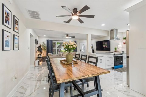 Casa en venta en Clearwater, Florida, 3 dormitorios, 167.78 m2 № 2102147 - foto 27