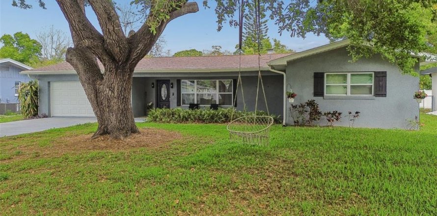 Casa en Clearwater, Florida 3 dormitorios, 167.78 m2 № 2102147