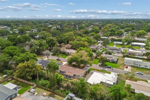 Casa en venta en Clearwater, Florida, 3 dormitorios, 167.78 m2 № 2102147 - foto 9