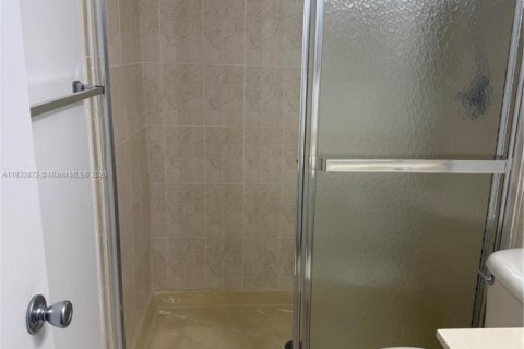 Condo in Plantation, Florida, 2 bedrooms  № 1814802 - photo 14
