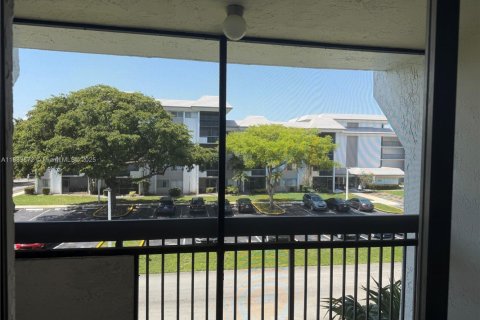 Condo in Plantation, Florida, 2 bedrooms  № 1814802 - photo 18