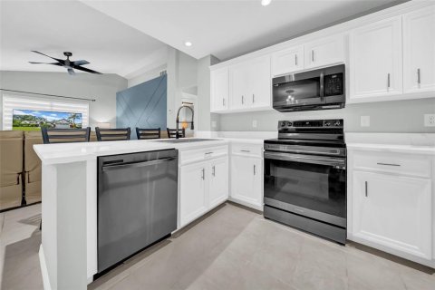 Casa en venta en Tampa, Florida, 3 dormitorios, 171.59 m2 № 1879110 - foto 7