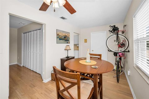 Condominio en venta en Saint Petersburg, Florida, 2 dormitorios, 93.83 m2 № 2144565 - foto 19