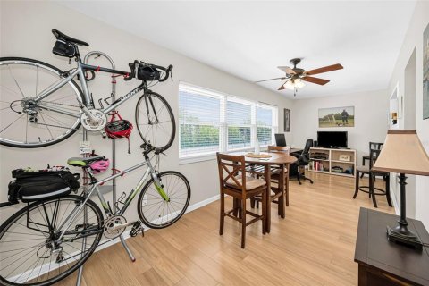 Condominio en venta en Saint Petersburg, Florida, 2 dormitorios, 93.83 m2 № 2144565 - foto 18