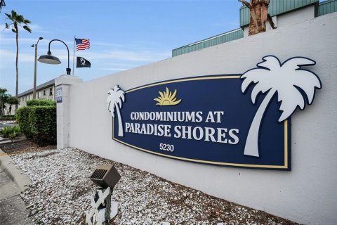 Condominio en venta en Saint Petersburg, Florida, 2 dormitorios, 93.83 m2 № 2144565 - foto 26