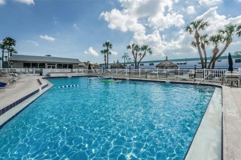Condominio en venta en Saint Petersburg, Florida, 2 dormitorios, 93.83 m2 № 2144565 - foto 27