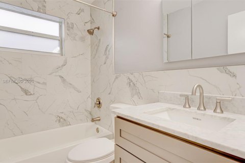 Casa en alquiler en Fort Lauderdale, Florida, 2 dormitorios, 113.34 m2 № 1986510 - foto 15