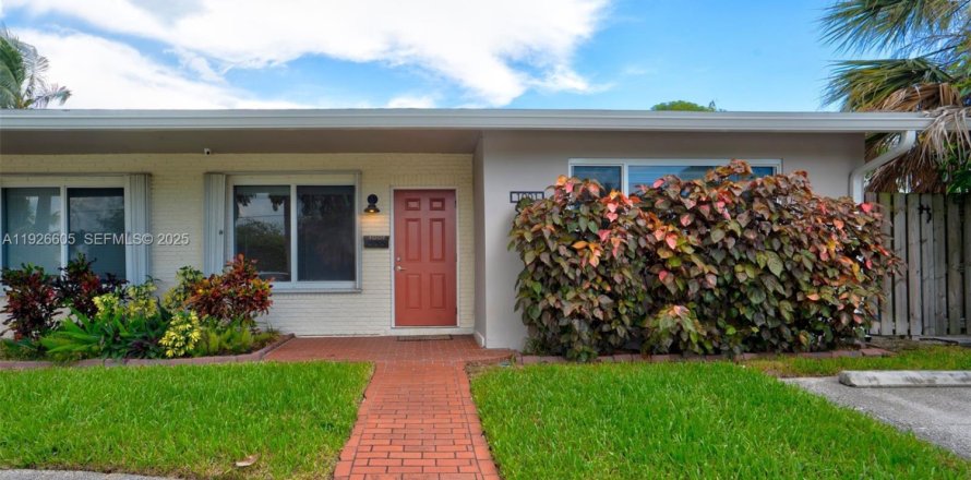 Casa en Fort Lauderdale, Florida 2 dormitorios, 113.34 m2 № 1986510