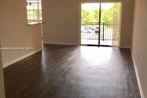 Copropriété à louer à Pembroke Pines, Floride: 2 chambres, 104.98 m2 № 1988746 - photo 7
