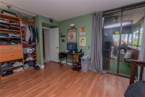 Купить кондоминиум в Майами, Флорида 2 спальни, 113.53м2, № 2054865 - фото 21