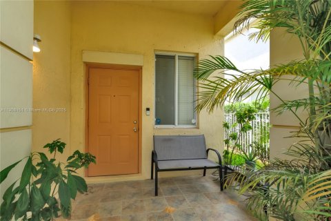 House in Weston, Florida 3 bedrooms, 168.62 sq.m. № 1965418 - photo 6
