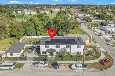 Снять в аренду виллу или дом в Майами, Флорида 4 спальни, 389.73м2, № 1997202 - фото 19