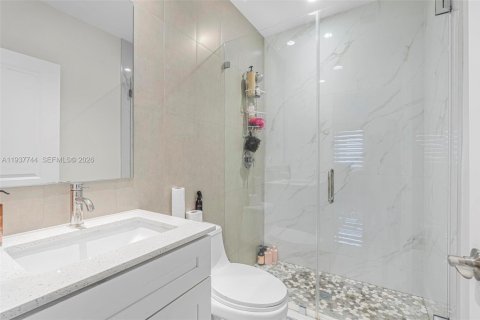 Снять в аренду виллу или дом в Майами, Флорида 4 спальни, 389.73м2, № 1997202 - фото 9