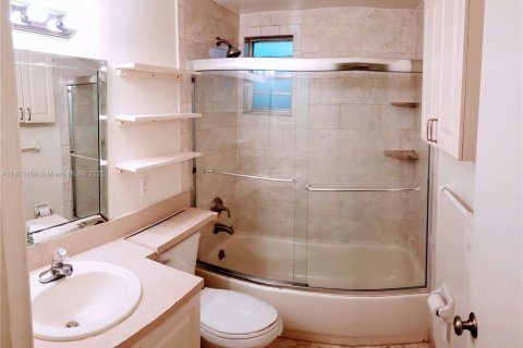 Appartement à louer à Lauderdale Lakes, Floride: 1 chambre, 50.17 m2 № 1966847 - photo 9