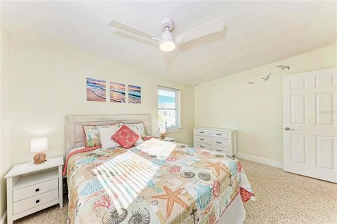 Villa ou maison à vendre à Holmes Beach, Floride: 3 chambres, 104.79 m2 № 2418835 - photo 26