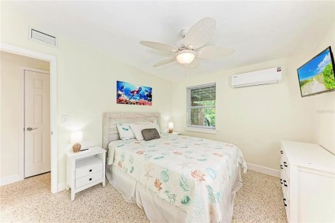 Villa ou maison à vendre à Holmes Beach, Floride: 3 chambres, 104.79 m2 № 2418835 - photo 22