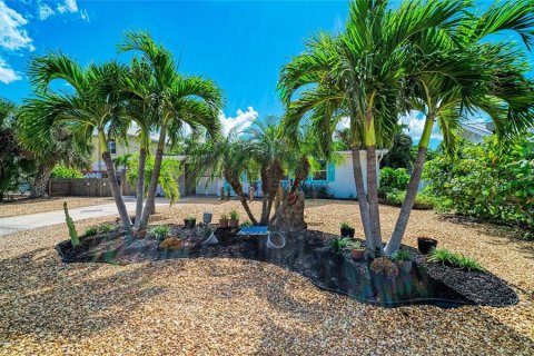 Villa ou maison à Holmes Beach, Floride 3 chambres, 104.79 m2 № 2418835