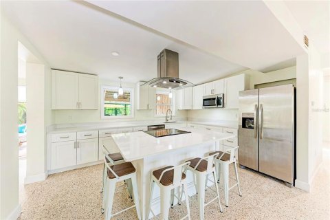 Villa ou maison à vendre à Holmes Beach, Floride: 3 chambres, 104.79 m2 № 2418835 - photo 15