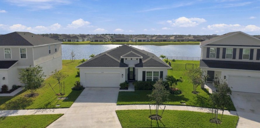 Villa ou maison à Port St. Lucie, Floride 3 chambres, 143.91 m2 № 2439199