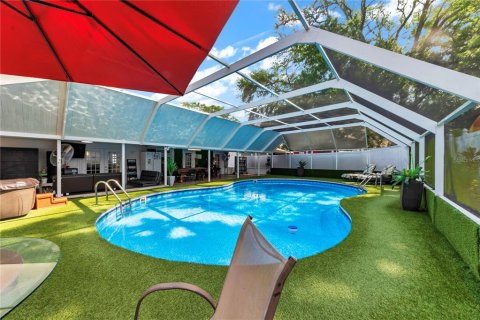 House in Tampa, Florida 4 bedrooms, 153.01 sq.m. № 2231684 - photo 9