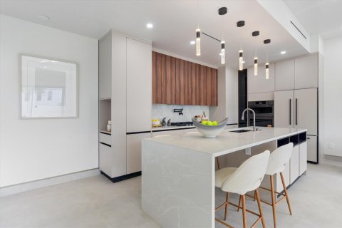Townhouse in Fort Lauderdale, Florida 4 bedrooms, 390.19 sq.m. № 2190082 - photo 7