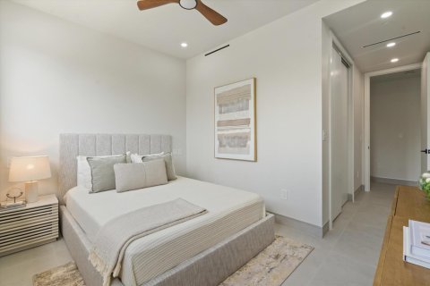 Townhouse in Fort Lauderdale, Florida 4 bedrooms, 390.19 sq.m. № 2190082 - photo 26