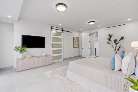 Townhouse in Fort Lauderdale, Florida 4 bedrooms, 390.19 sq.m. № 2190082 - photo 18