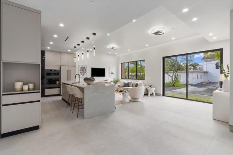 Townhouse in Fort Lauderdale, Florida 4 bedrooms, 390.19 sq.m. № 2190082 - photo 4