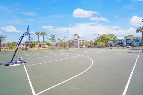 Condo in Lauderdale Lakes, Florida, 2 bedrooms  № 2040283 - photo 12