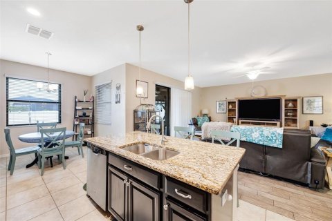 Casa en venta en Riverview, Florida, 6 dormitorios, 363.43 m2 № 1904298 - foto 16