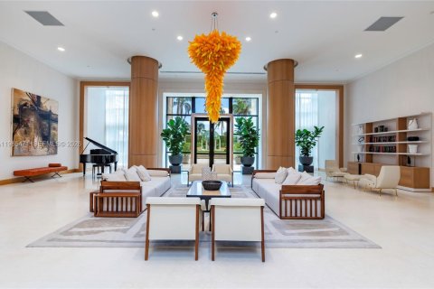 Кондоминиум с 3 спальнями в Ки-Бискейн, Флорида № 2047378