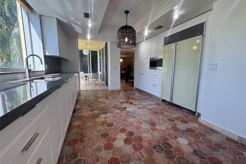 Condo in Key Biscayne, Florida, 3 bedrooms  № 2047378 - photo 5