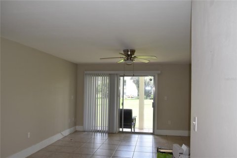 Снять в аренду кондоминиум в Альтамонте-Спрингс, Флорида 6 комнат, 93.09м2, № 1916804 - фото 10